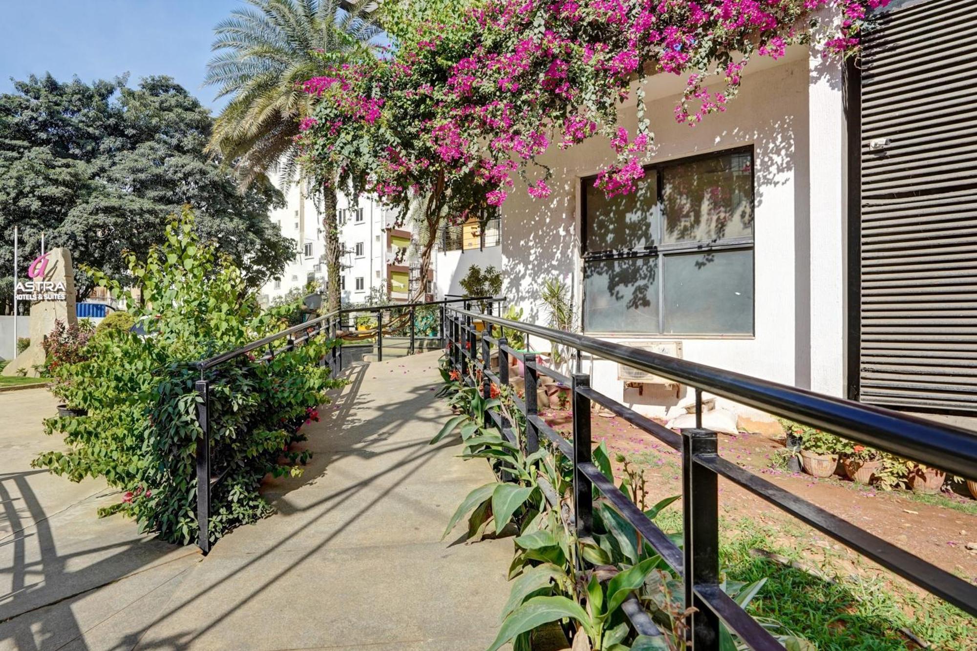 Astra Hotels & Suites - Marathalli Bangalore Esterno foto