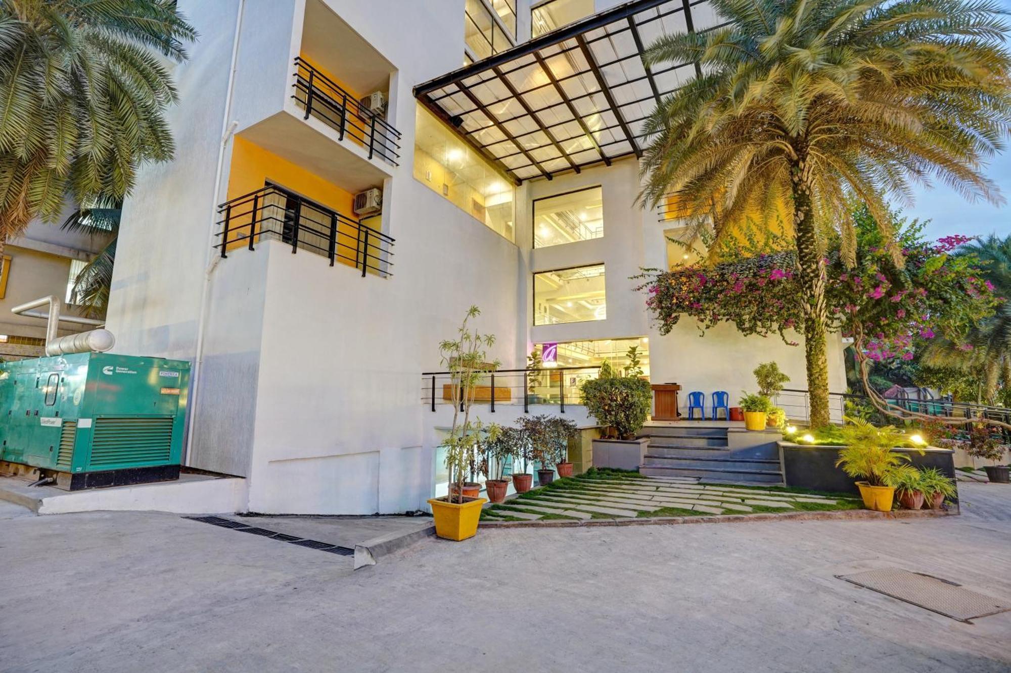 Astra Hotels & Suites - Marathalli Bangalore Esterno foto